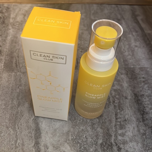 Clean Skin Club Skincare Clean Skin Club Pineapple Glow Mist Poshmark